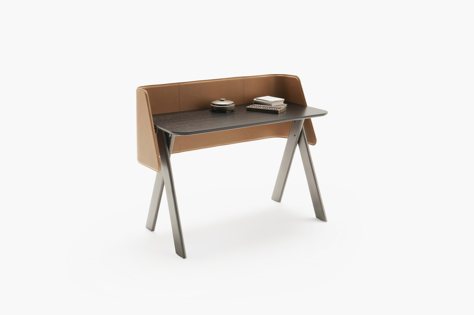 Presotto Squid desk — side-return configuration with integrated storage
